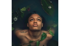 Image A naked lady in the water